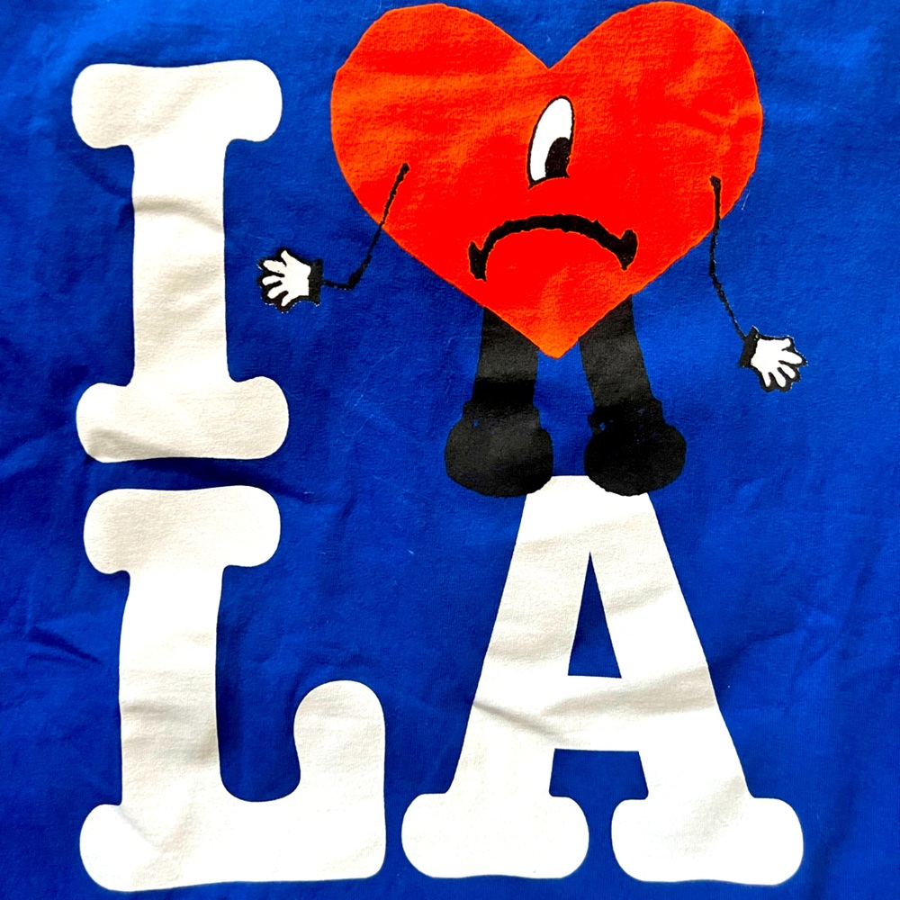 Bad Bunny World’s Hottest Tour Concert Merch I Heart LA T-shirt Sz L 100% Auth